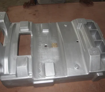
A manufacturing facility arranges high-quality aluminum castings on a table for use in the heavy and automotive sectors
