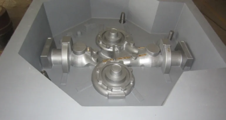 Best industrial pattern services in india A mechanical casting apparatus made of metal that has four internal valves for use in industrial applications